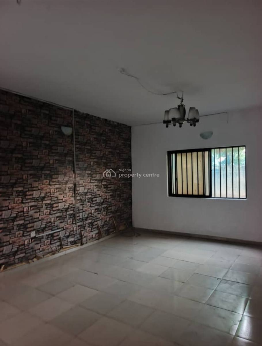 Lovely 3 Bedroom Flat + Amenities, Omole Phase 1, Ikeja, Lagos, Flat / Apartment for Rent