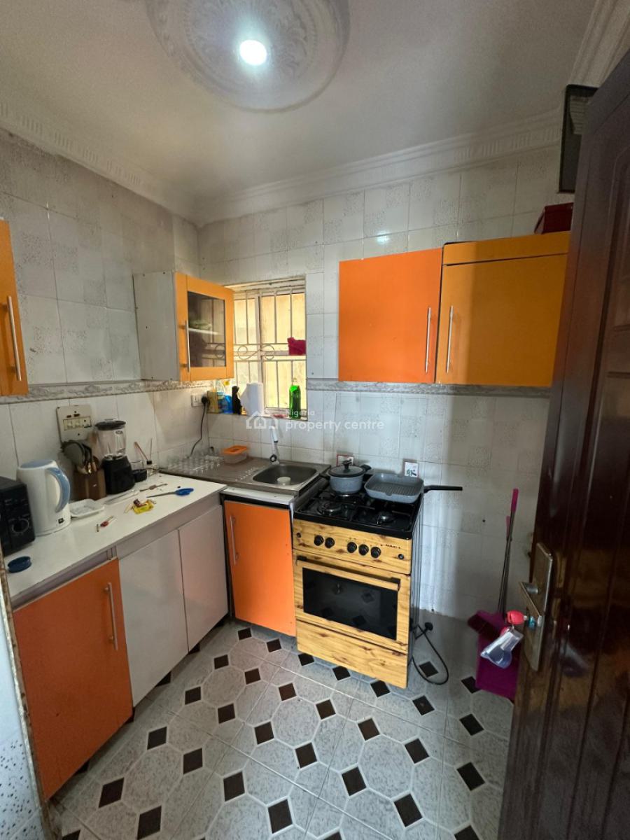 Luxurious 2 Bedroom Flat, Ologolo, Lekki, Lagos, Flat / Apartment for Rent