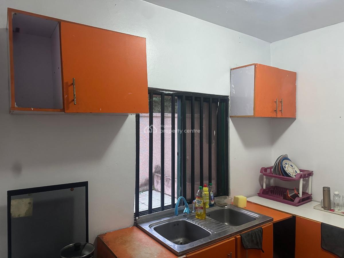 a Furnished En-suite Room Upstairs Sharing Only Kitchen, Oniru, Victoria Island (vi), Lagos, Self Contain (single Rooms) for Rent