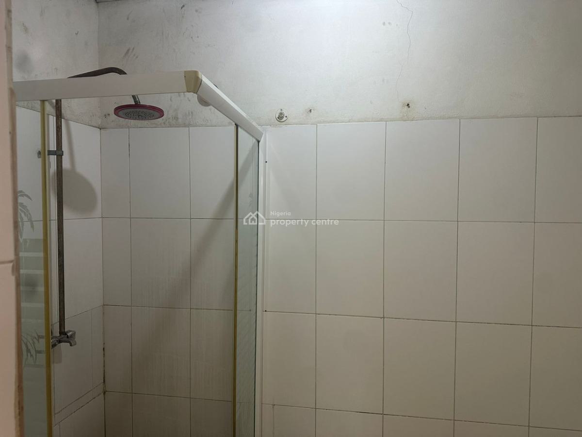 a Portable Furnished En-suite Room Upstairs Sharing Only Kitchen, Victoria Island Extension, Oniru, Victoria Island (vi), Lagos, Self Contain (single Rooms) for Rent