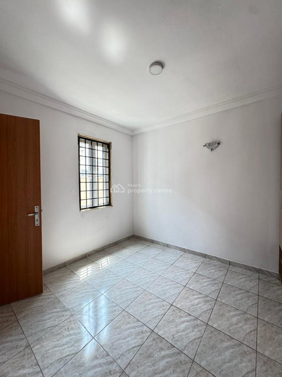 Beautiful 2 Bedroom Apartment in a Nice Location, Agungi, Lekki, Lagos, Flat / Apartment for Sale