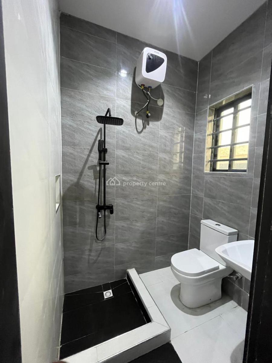 Beautiful 3 Bedroom Apartment with Elevator Suitable for Airbnb, Lekki Phase 1, Lekki, Lagos, Flat / Apartment for Sale