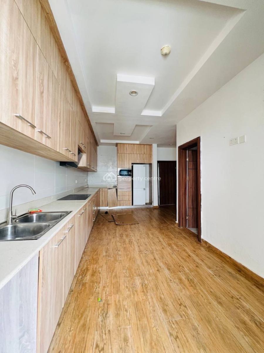 Fully Service 3 Bedroom Apartment +elevator, Inside Lekki Phase 1 Estate, Lekki Phase 1, Lekki, Lagos, Block of Flats for Sale