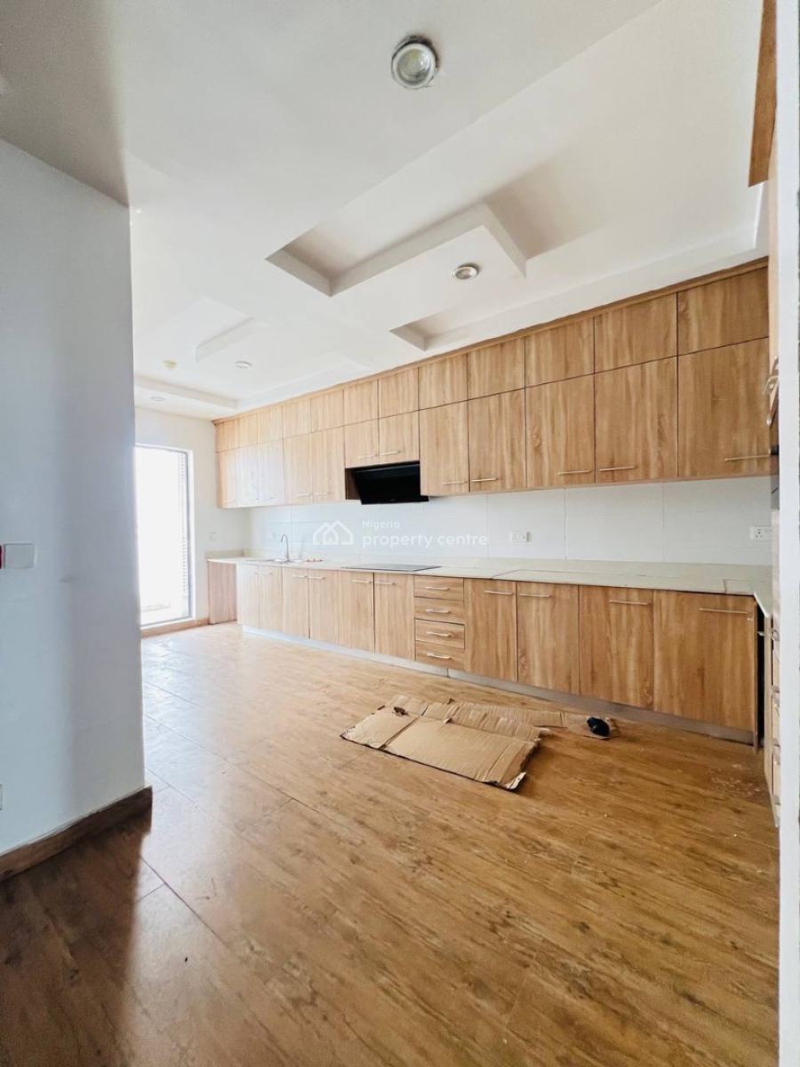 Fully Service 3 Bedroom Apartment +elevator, Inside Lekki Phase 1 Estate, Lekki Phase 1, Lekki, Lagos, Block of Flats for Sale