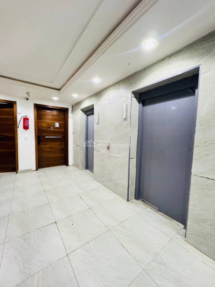 Fully Service 3 Bedroom Apartment +elevator, Inside Lekki Phase 1 Estate, Lekki Phase 1, Lekki, Lagos, Block of Flats for Sale