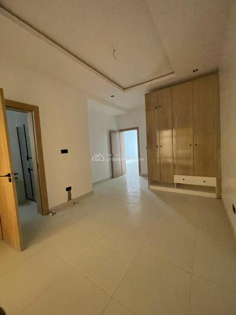 Spacious 2 Bedroom Apartment with a Room Bq, Ologolo, Lekki, Lagos, Flat / Apartment for Sale