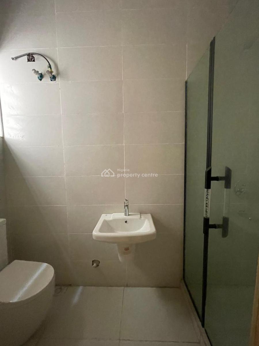Spacious 2 Bedroom Apartment with a Room Bq, Ologolo, Lekki, Lagos, Flat / Apartment for Sale