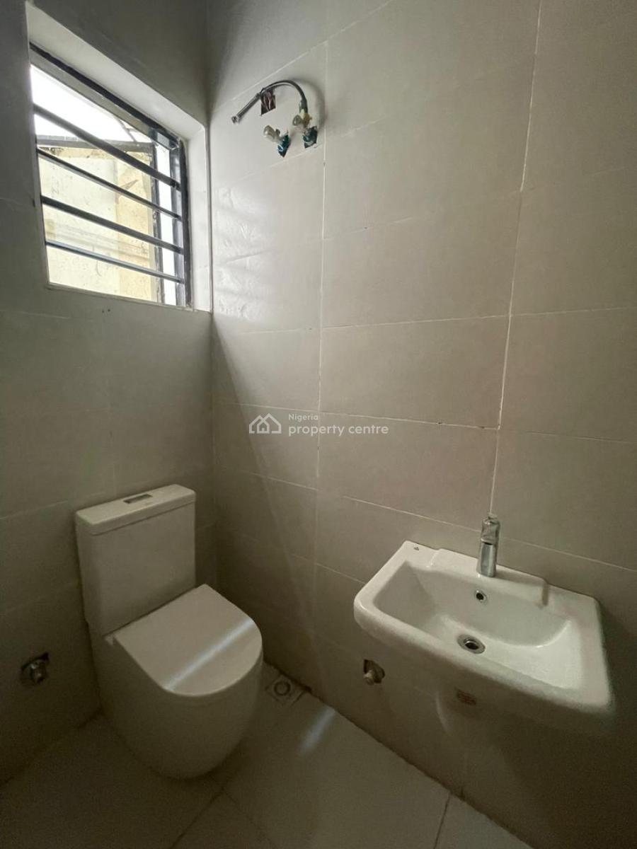 Spacious 2 Bedroom Apartment with a Room Bq, Ologolo, Lekki, Lagos, Flat / Apartment for Sale
