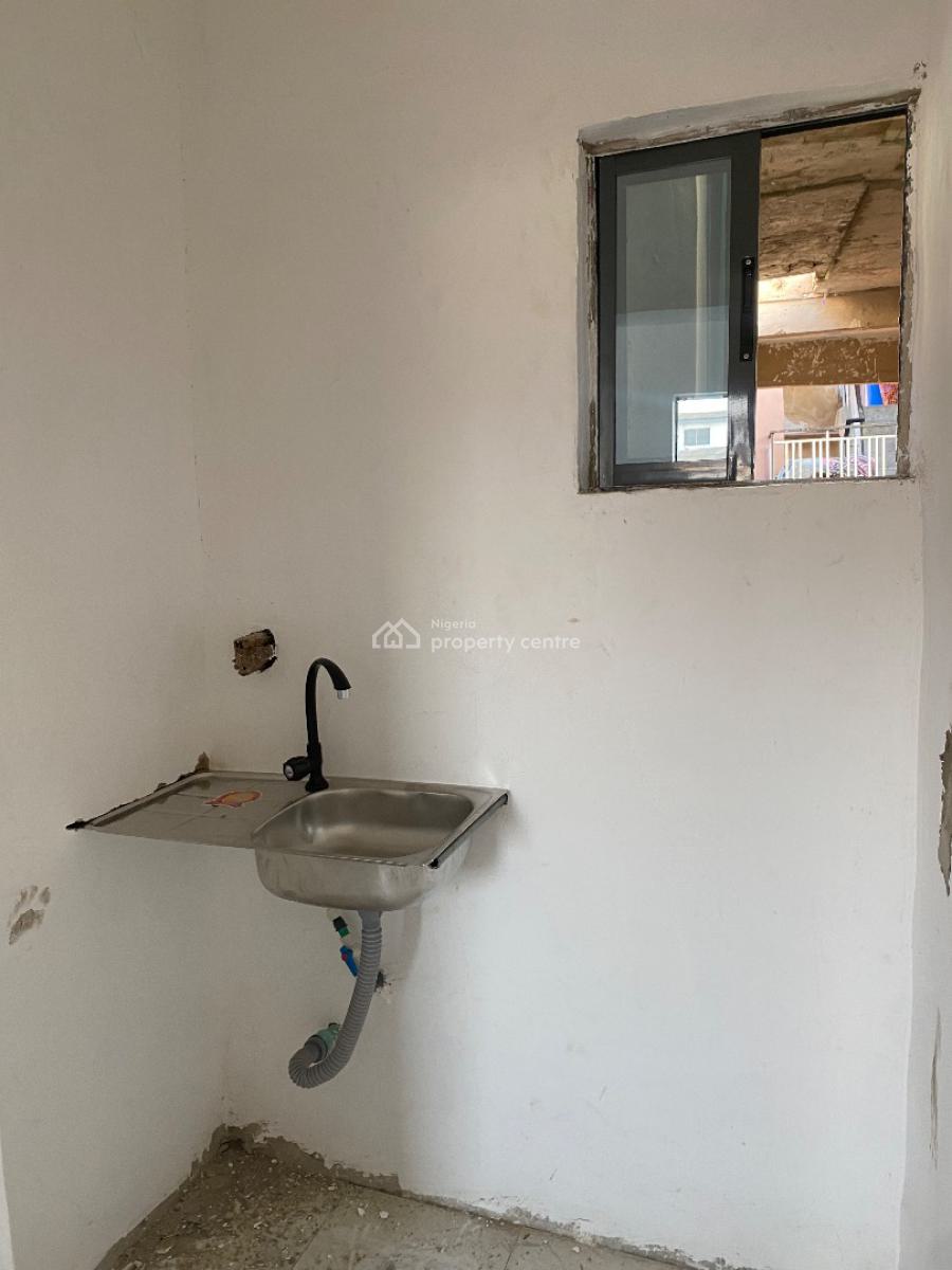 Newly Built Roomself Contain in Somolu, Shomolu, Lagos, Self Contain (single Rooms) for Rent