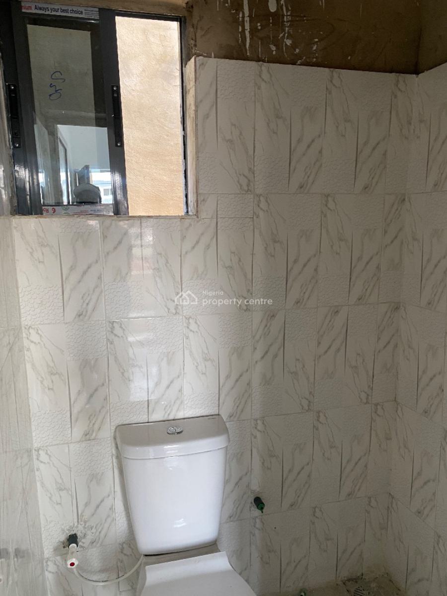 Newly Built Roomself Contain in Somolu, Shomolu, Lagos, Self Contain (single Rooms) for Rent