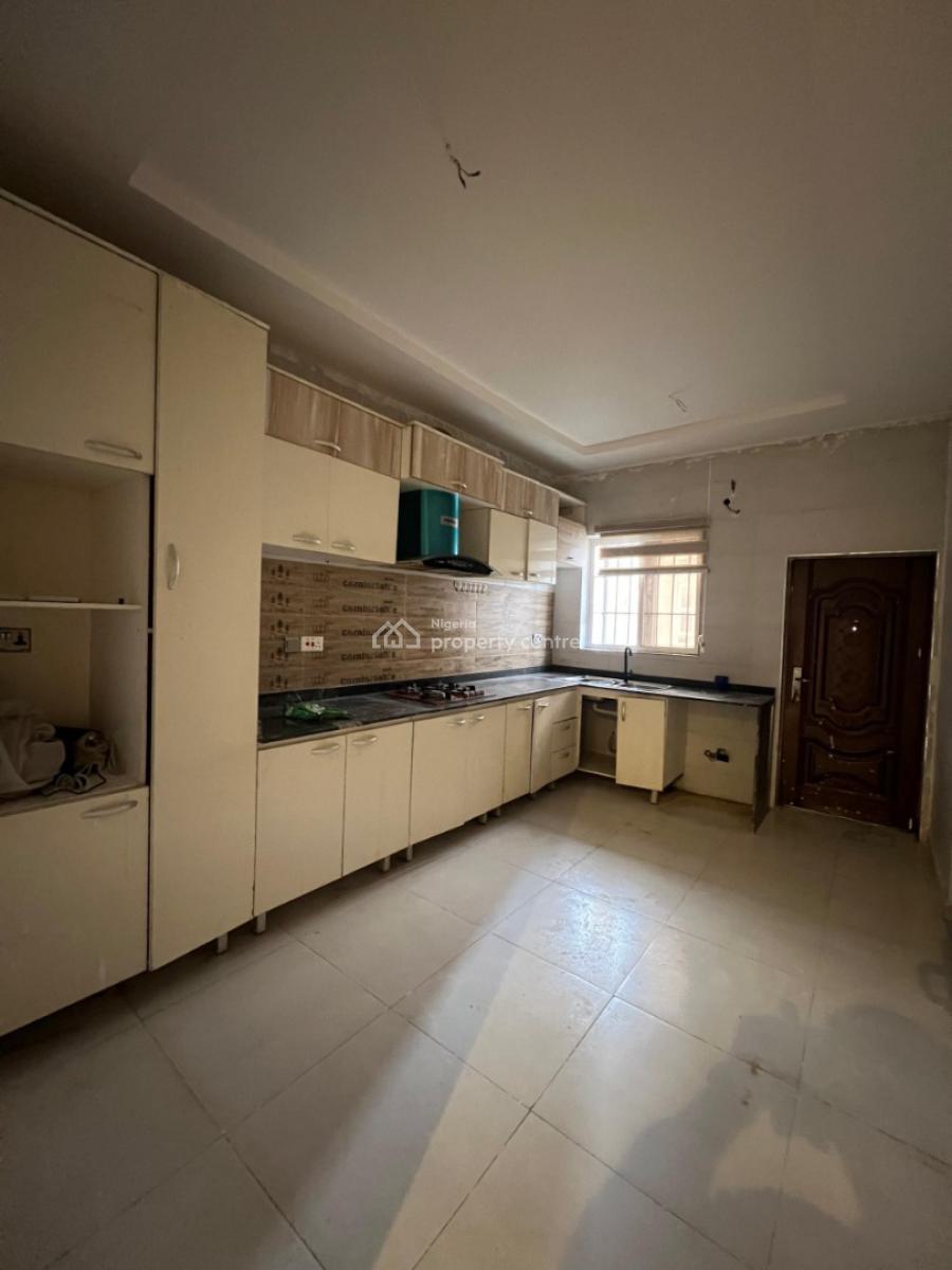 Spacious Miniflat with Fully Fitted Kitchen, Victoria Bay Estate,  Orchid Road Eleganza Bustop Lekki Lagos, Lekki, Lagos, Mini Flat (room and Parlour) for Rent