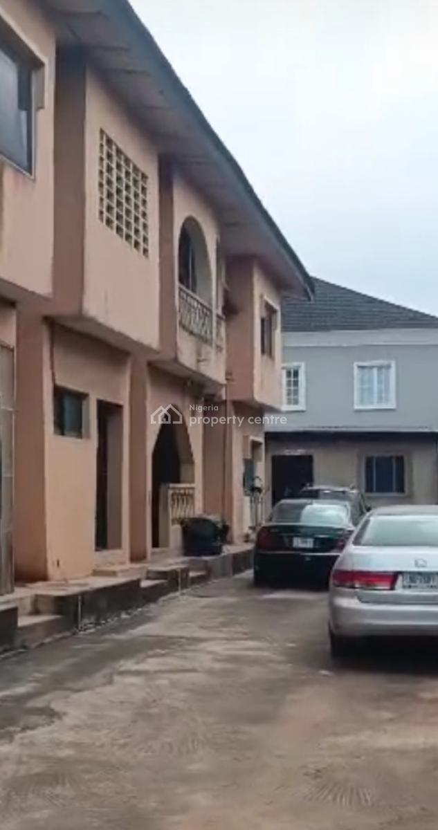 4*units* of *3*bedroom**flats* and  *a* *mini* *flat* *bq* @ The Heart, The Heart of Alakuko Tarred Rd. (baale Animashaun Road) Very Spacious, Alakuko, Ifako-ijaiye, Lagos, Block of Flats for Sale
