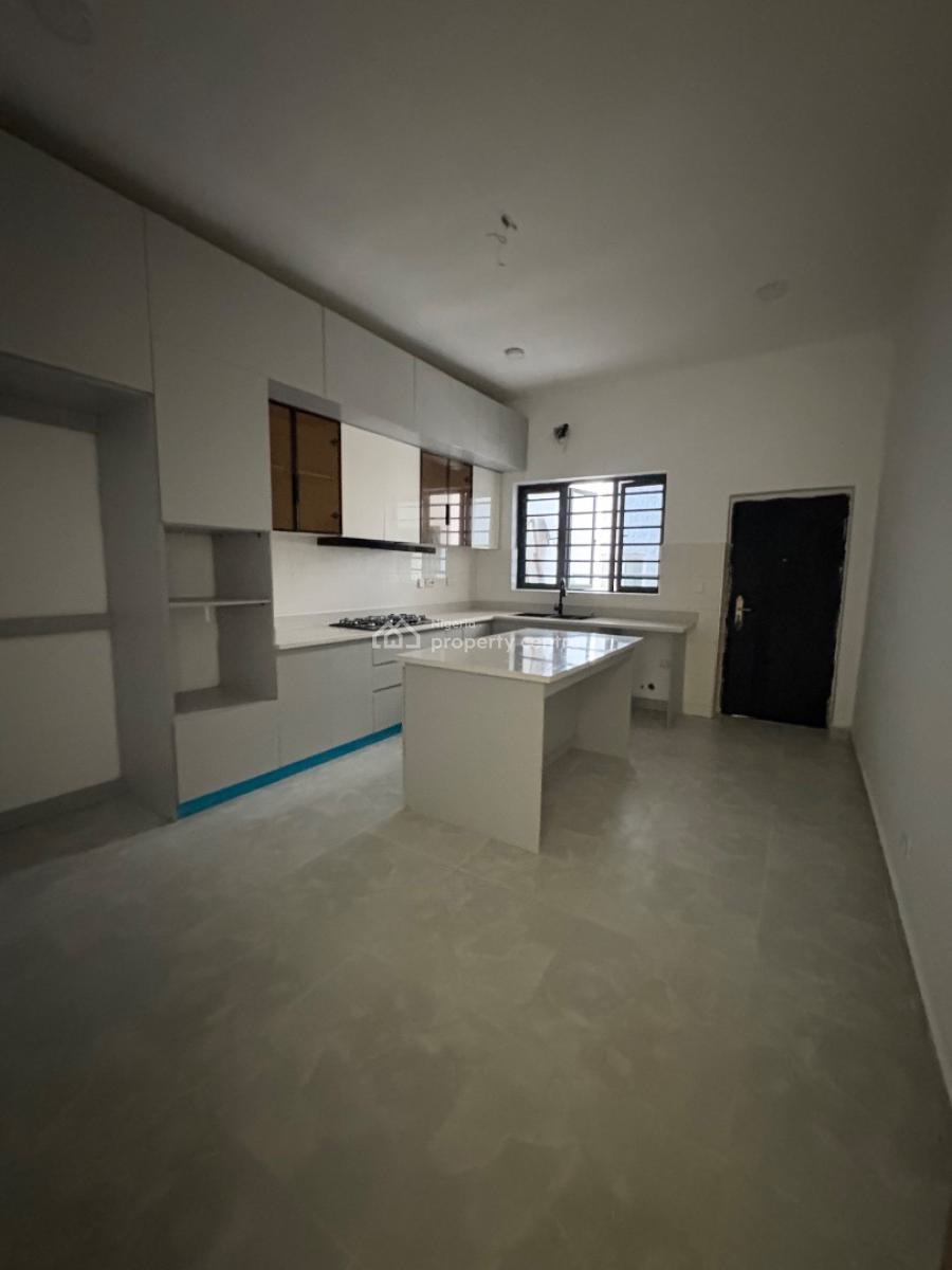 2 Bedroom /3bedroom, Ikate, Ikate, Lekki, Lagos, Block of Flats for Sale