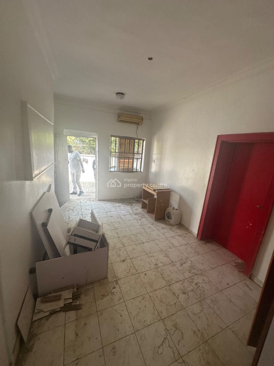 a Standard Room Self Contain Apartment in a Decent Neighborhood, Off 69 Road 6th Avenue, Gwarinpa, Abuja, Self Contain (single Rooms) for Rent