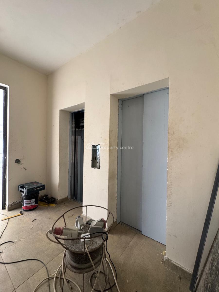 2  Bedroom Apartment with a Bq ( Location Is Best for Air Bnb), Victoria Island (vi), Lagos, Flat / Apartment for Sale