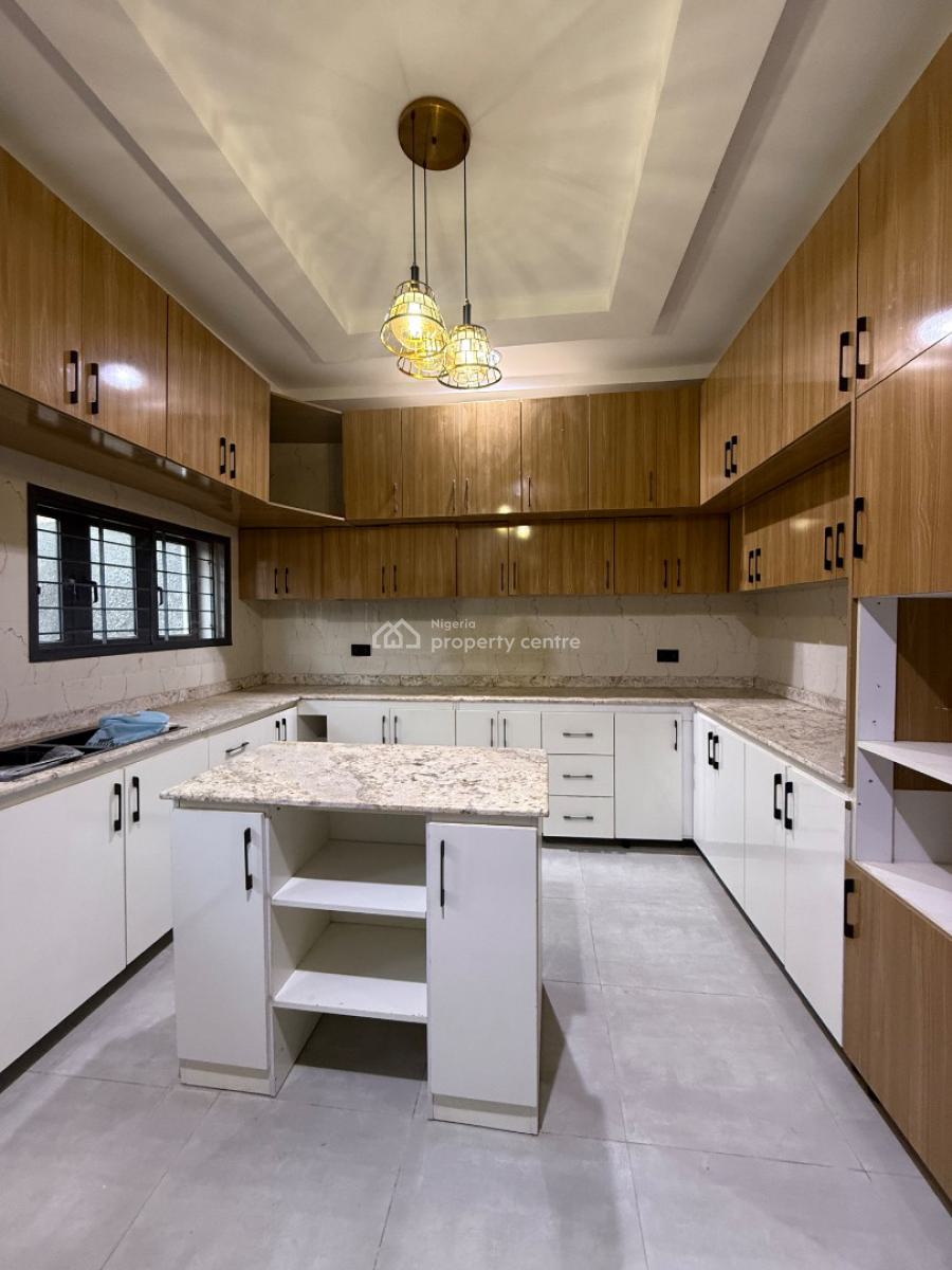 5 Bedroom Semi Detached Duplex, Admiralty Estate, Navy Town, Asokoro District, Abuja, Semi-detached Duplex for Sale