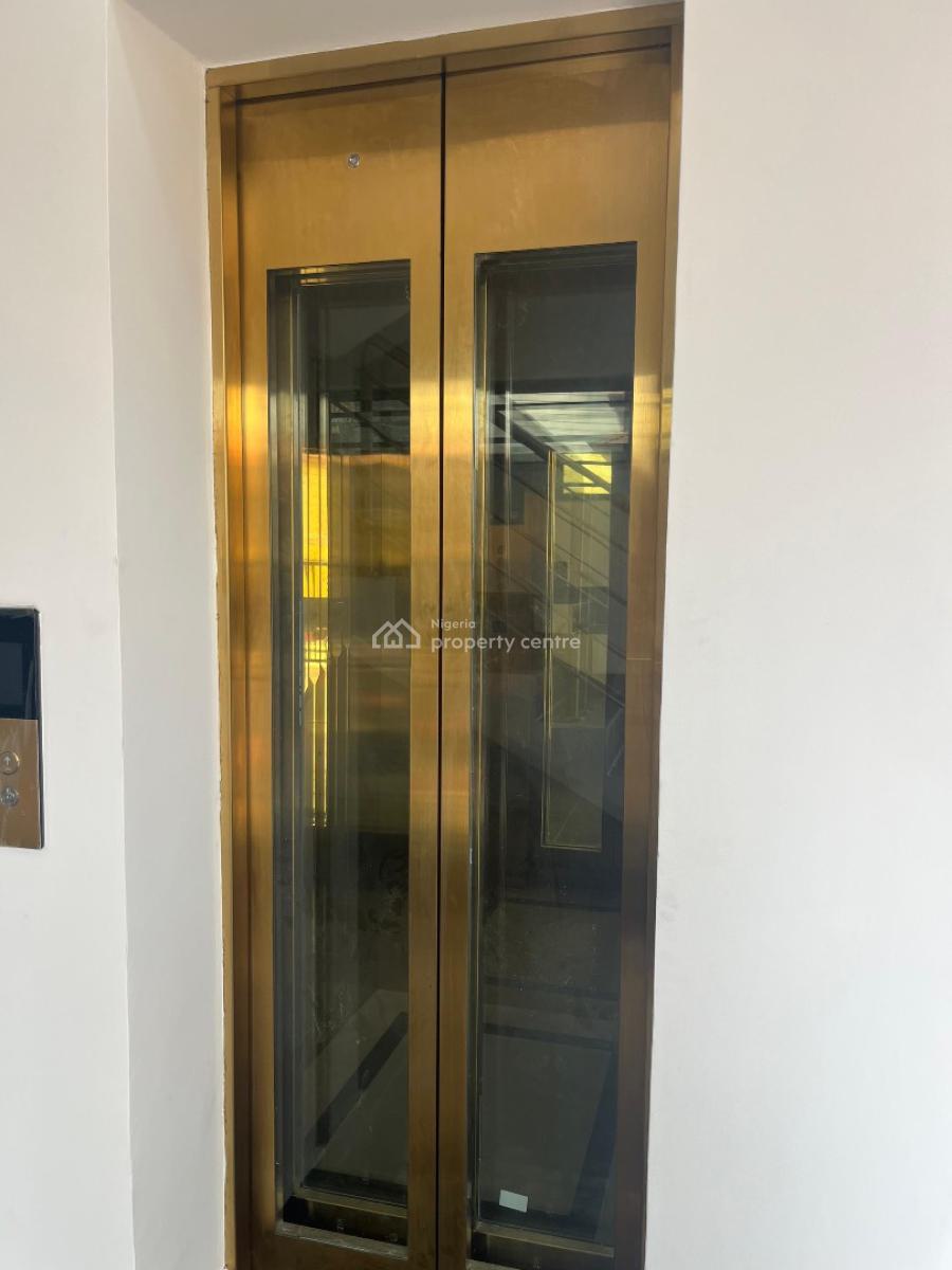 Beautiful 3bedroom Apartment with Elevator Suitable for Investment, Lekki Phase 1, Lekki, Lagos, Flat / Apartment for Sale