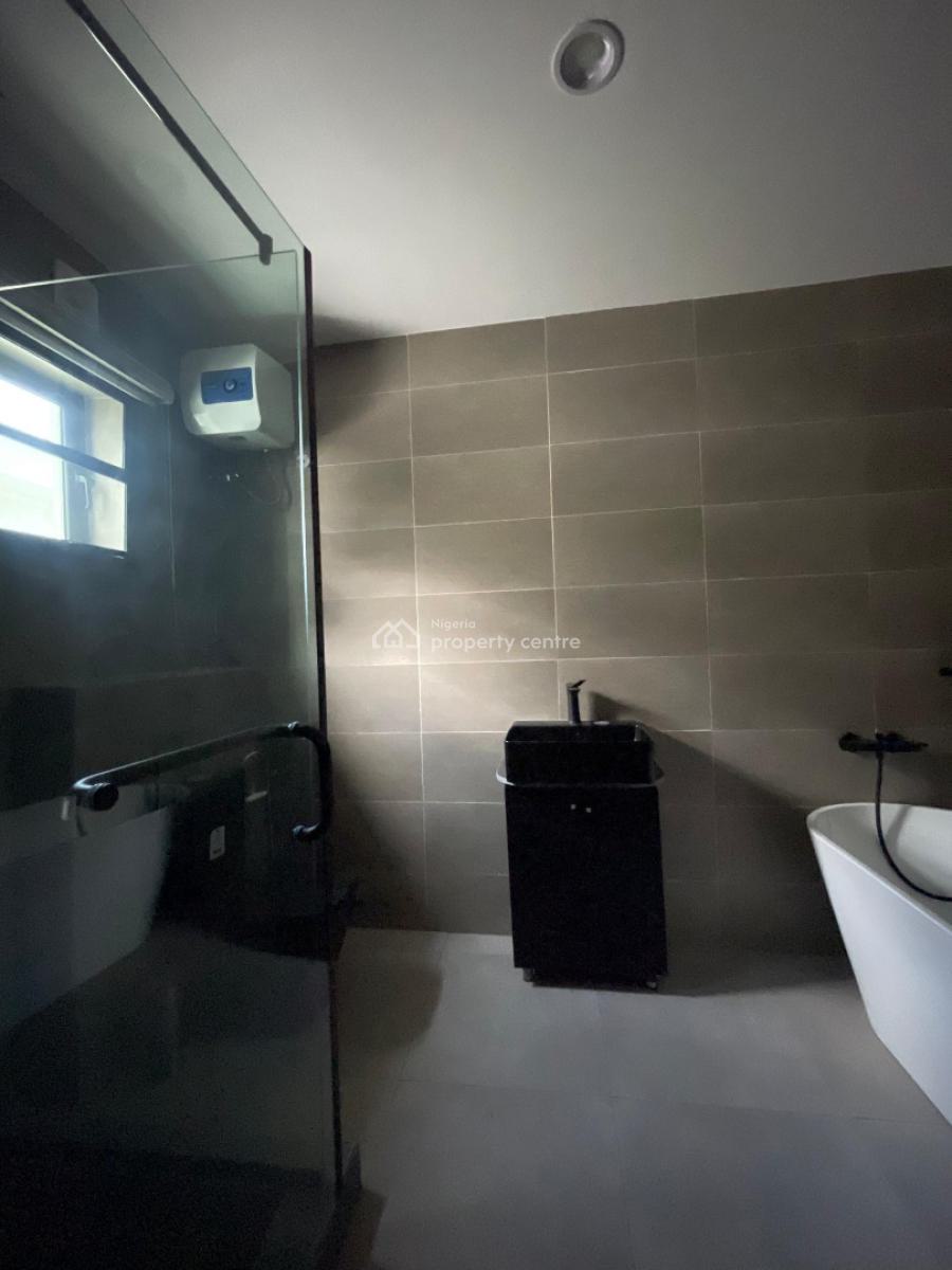 Fully Fitted 4 Bedroom Terraced Duplex with Bq in a Secure Location, Lekki Phase 1, Lekki, Lagos, Terraced Duplex for Sale