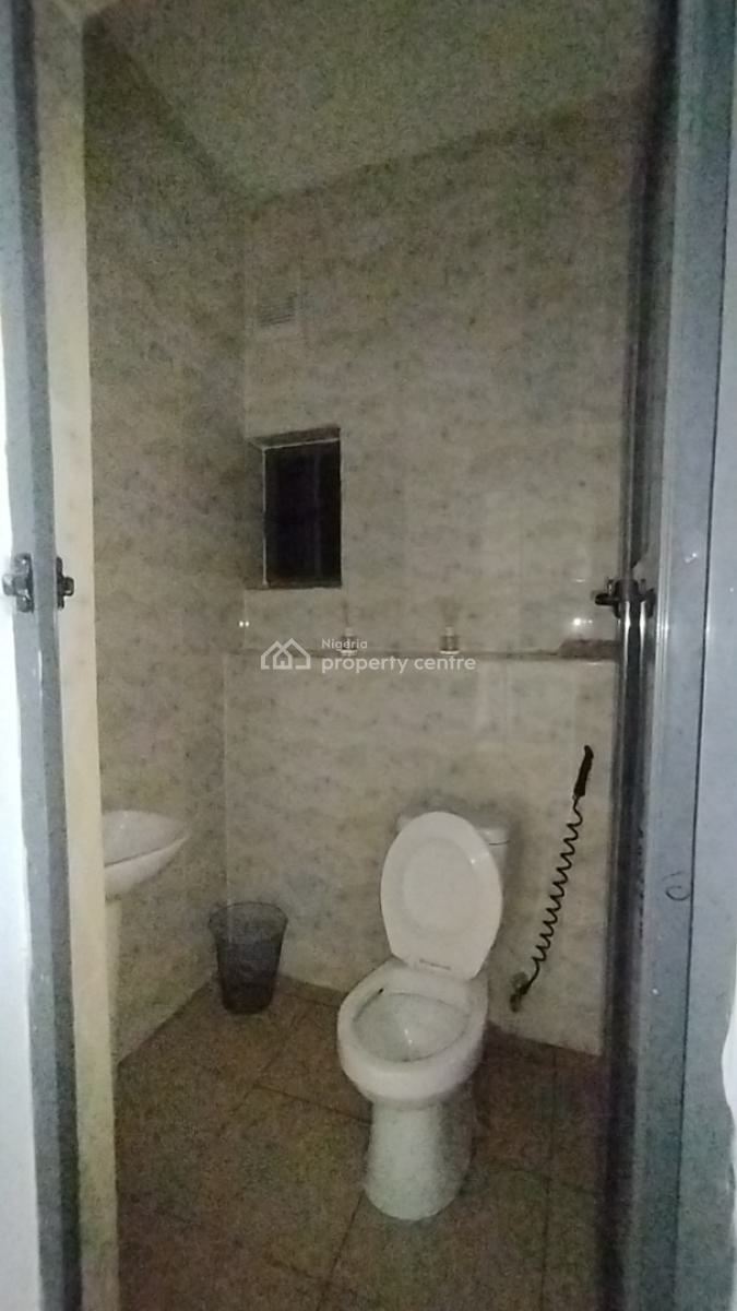 Spacious Massive Luxry Minflat Apartment, Secure Estate Salem Ilasan Ikate Lagos, Ikate, Lekki, Lagos, Mini Flat (room and Parlour) for Rent