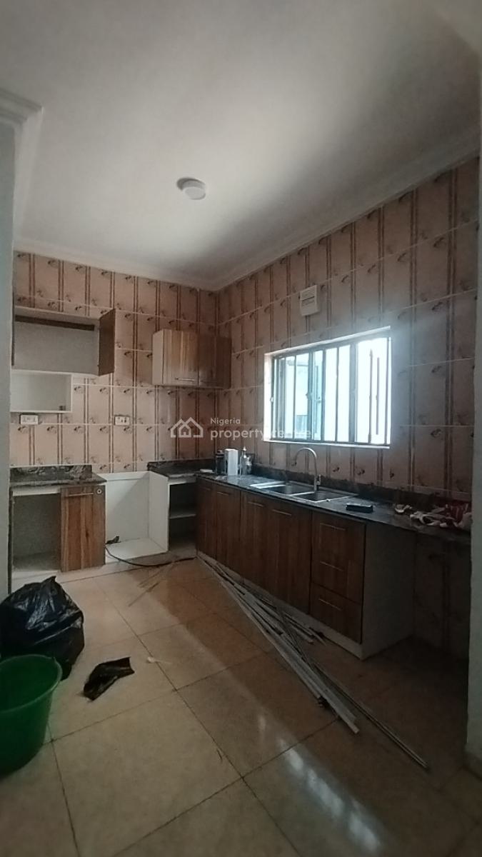 Spacious Massive Luxry Minflat Apartment, Secure Estate Salem Ilasan Ikate Lagos, Ikate, Lekki, Lagos, Mini Flat (room and Parlour) for Rent