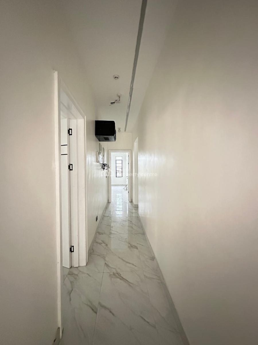 4 Bedroom Penthouse with Inverter, Bq, Elevator, Smoke Detactor, Comes with  with Inverter, Bq, Elevator & Smoke Detector, Lekki Phase 1, Lekki, Lagos, Flat / Apartment for Sale