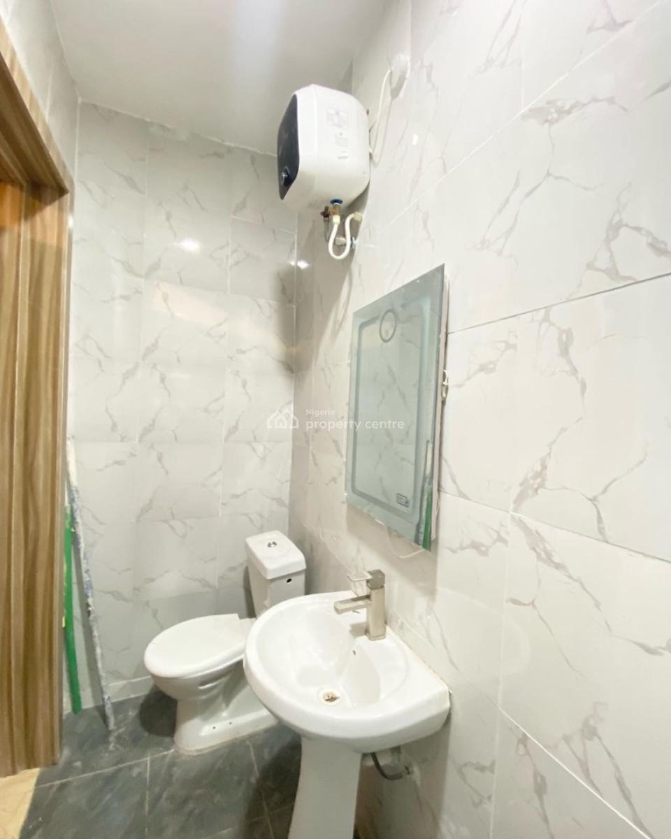 Well Maintained and Spacious 3bedroom Apartment in a Secured Estate, Lekky County, Ikota, Lekki, Lagos, Flat / Apartment for Rent