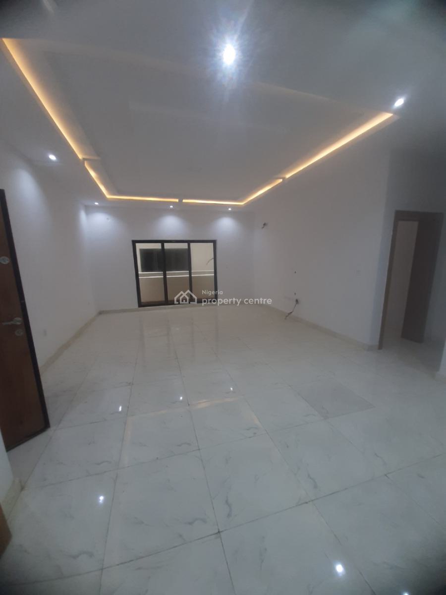 Brand New and Serviced with 24/7 Power Supply 3 Bedroom En-suite Flat, Lekki Phase 1, Lekki, Lagos, Flat / Apartment for Rent