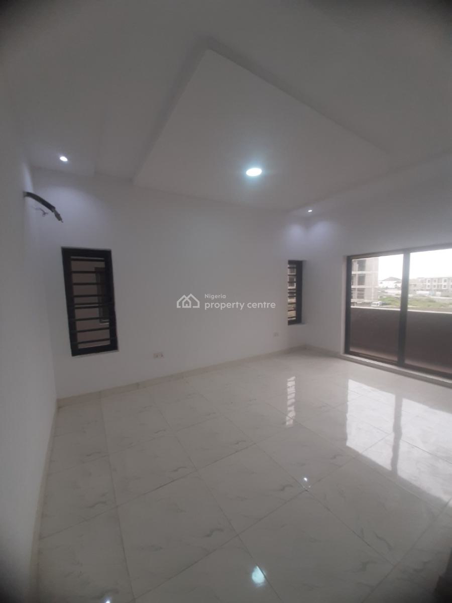 Brand New and Serviced with 24/7 Power Supply 3 Bedroom En-suite Flat, Lekki Phase 1, Lekki, Lagos, Flat / Apartment for Rent