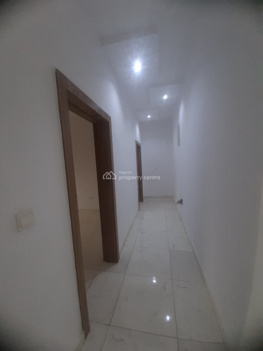 Brand New and Serviced with 24/7 Power Supply 3 Bedroom En-suite Flat, Lekki Phase 1, Lekki, Lagos, Flat / Apartment for Rent