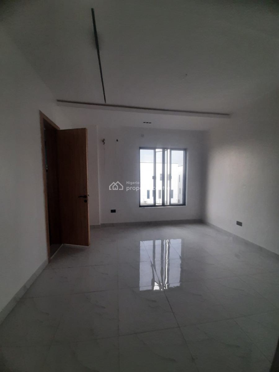 Brand New and Serviced 4 Bedroom En-suite Townhouse. It Will Come with, Lekki Phase 1, Lekki, Lagos, Terraced Duplex for Rent