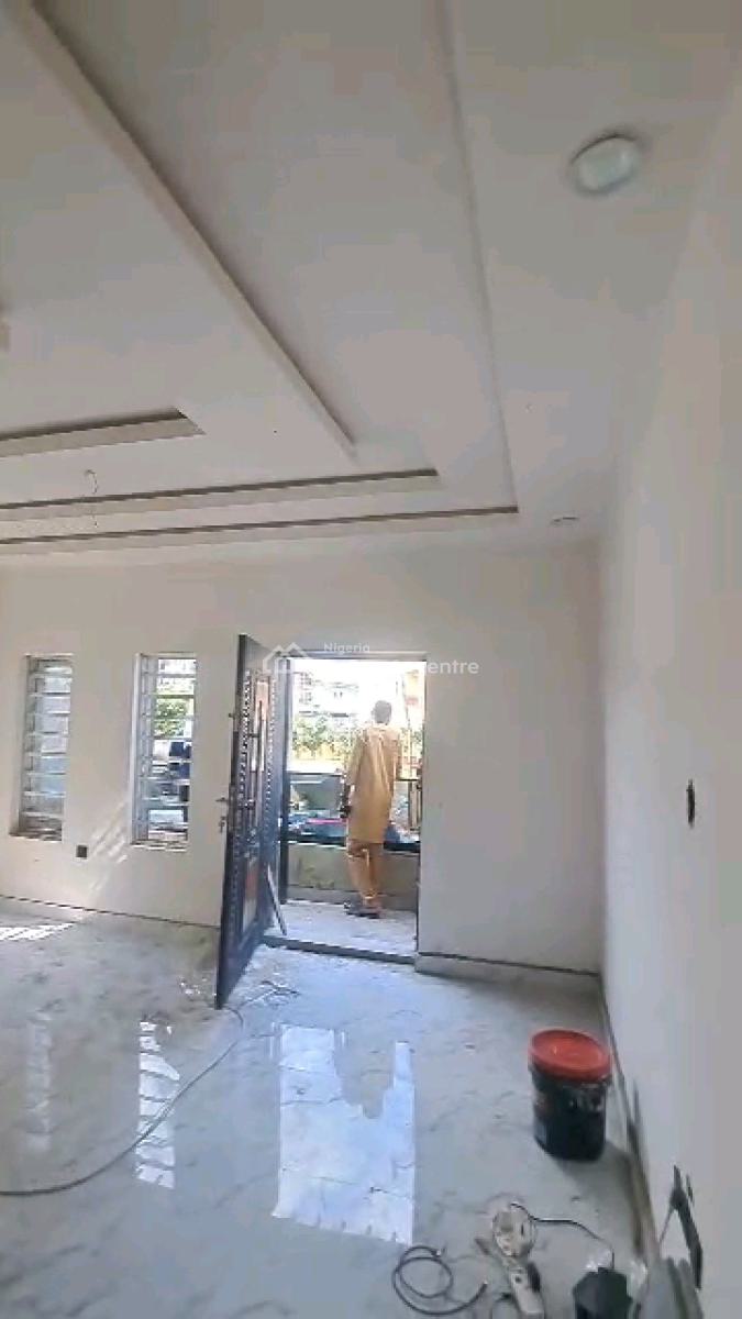 Executive 2 Bedroom Flat, Johnson Bus Stop, Pedro, Gbagada, Lagos, Flat / Apartment for Rent