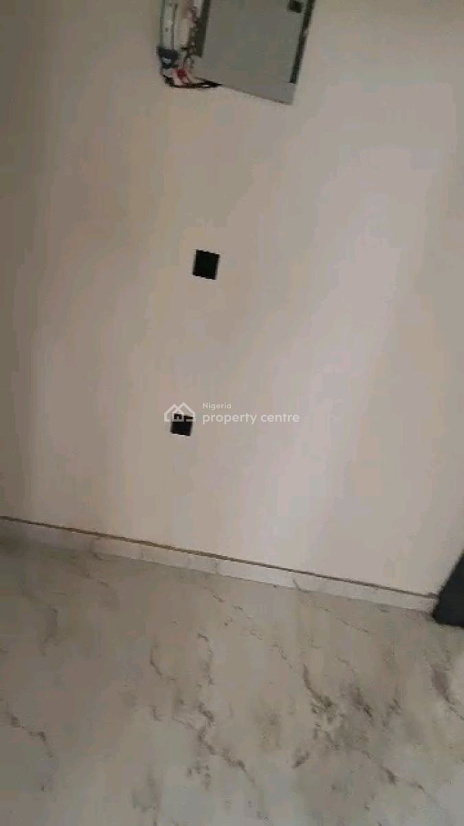 Executive 2 Bedroom Flat, Johnson Bus Stop, Pedro, Gbagada, Lagos, Flat / Apartment for Rent