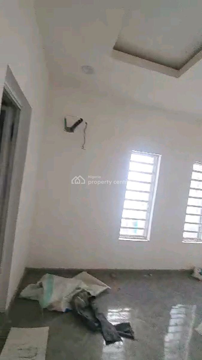 Executive 2 Bedroom Flat, Johnson Bus Stop, Pedro, Gbagada, Lagos, Flat / Apartment for Rent