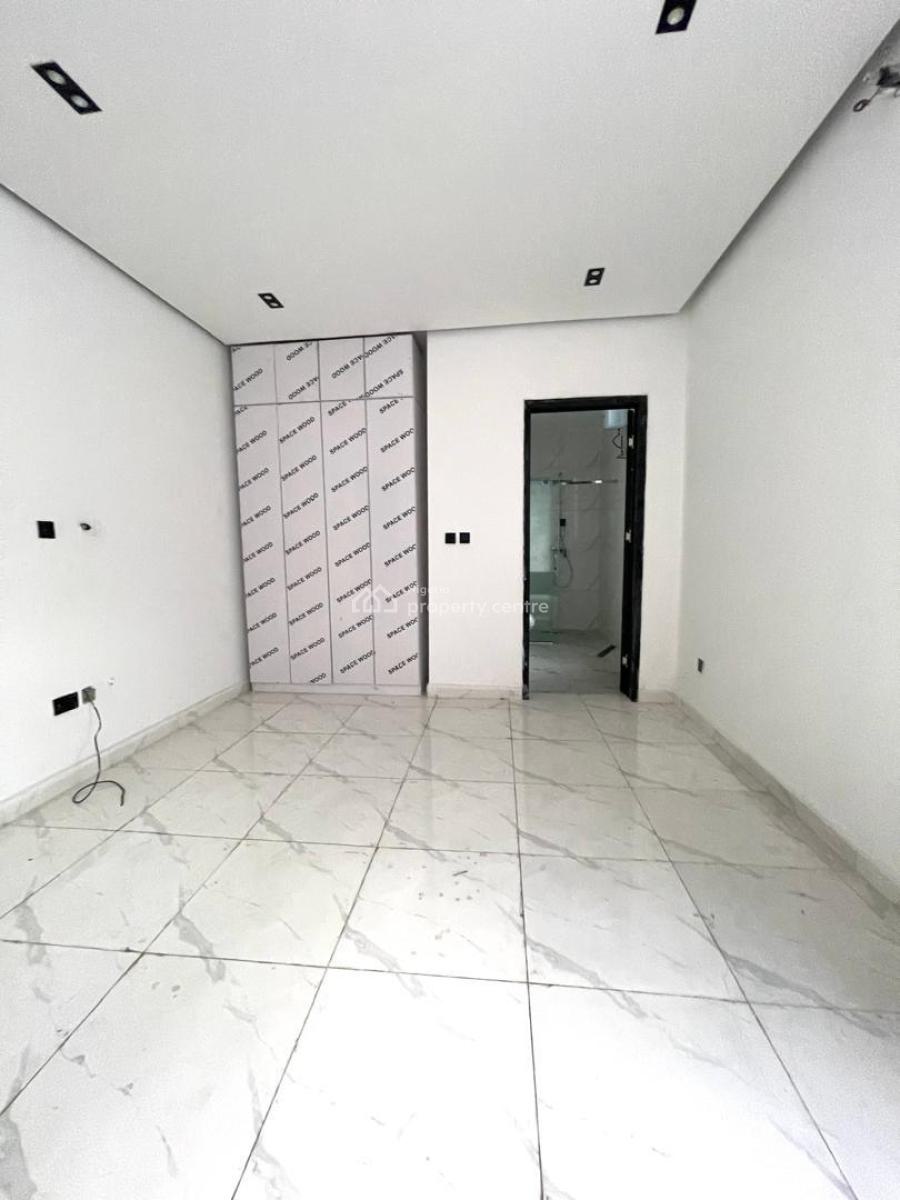 Magnificent 2 Bedroom Apartment, Ologolo, Lekki, Lagos, Flat / Apartment for Sale
