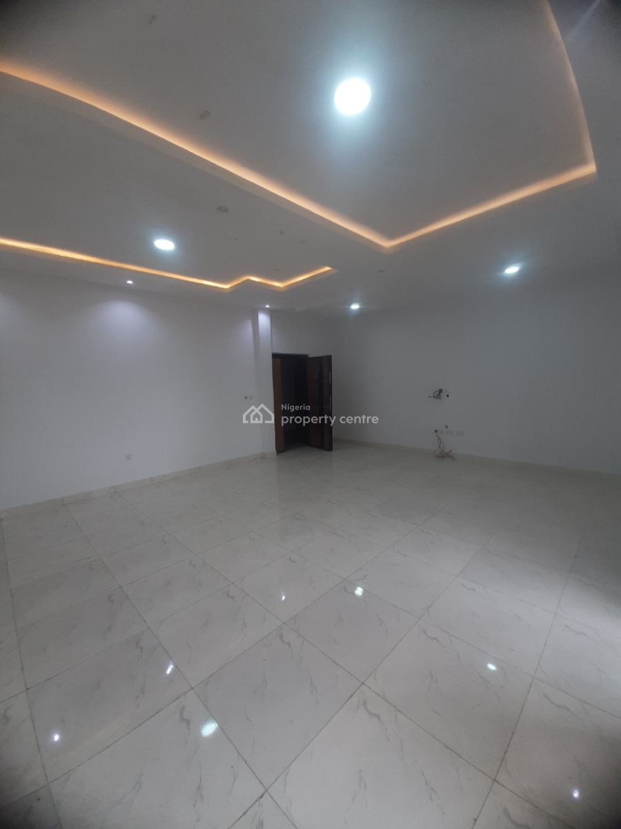 Brand New and Serviced with 24/7 Power Supply 2 Bedroom En-suite Flat, Lekki Phase 1, Lekki, Lagos, Flat / Apartment for Rent