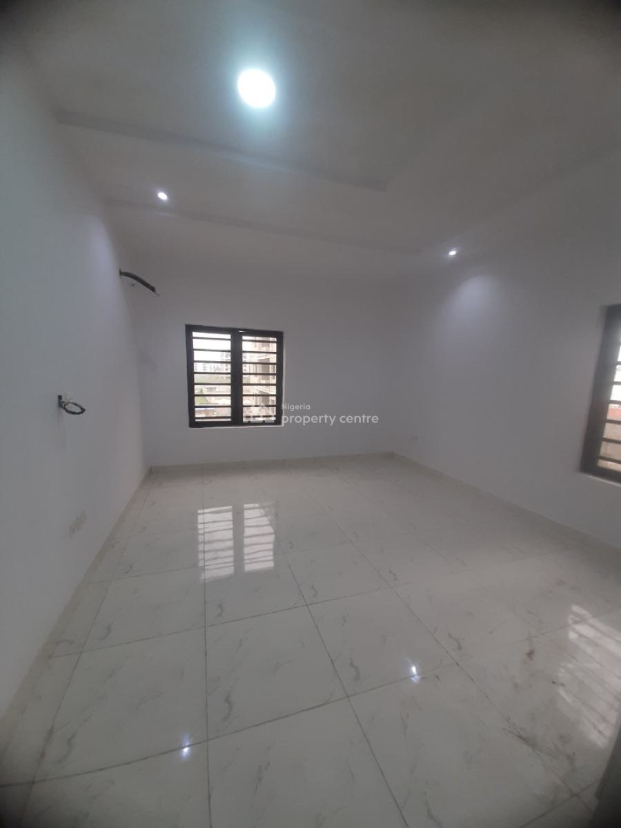 Brand New and Serviced with 24/7 Power Supply 2 Bedroom En-suite Flat, Lekki Phase 1, Lekki, Lagos, Flat / Apartment for Rent