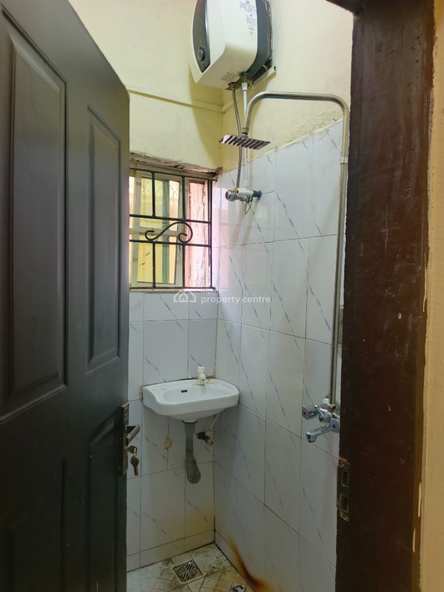 2-bedroom Flat, Off Mobil Road, Ajah, Lagos, Flat / Apartment for Rent