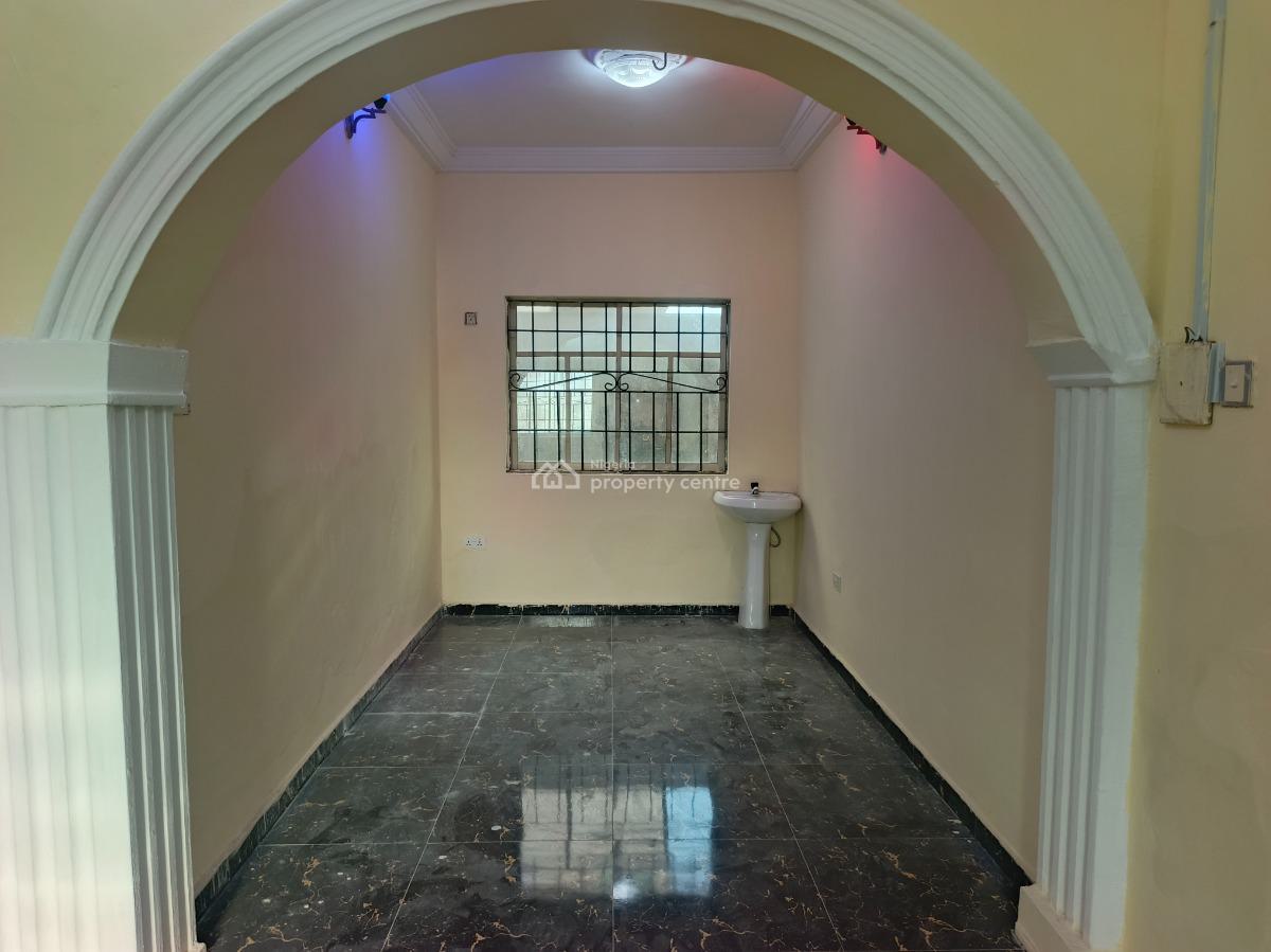 2-bedroom Flat, Off Mobil Road, Ajah, Lagos, Flat / Apartment for Rent