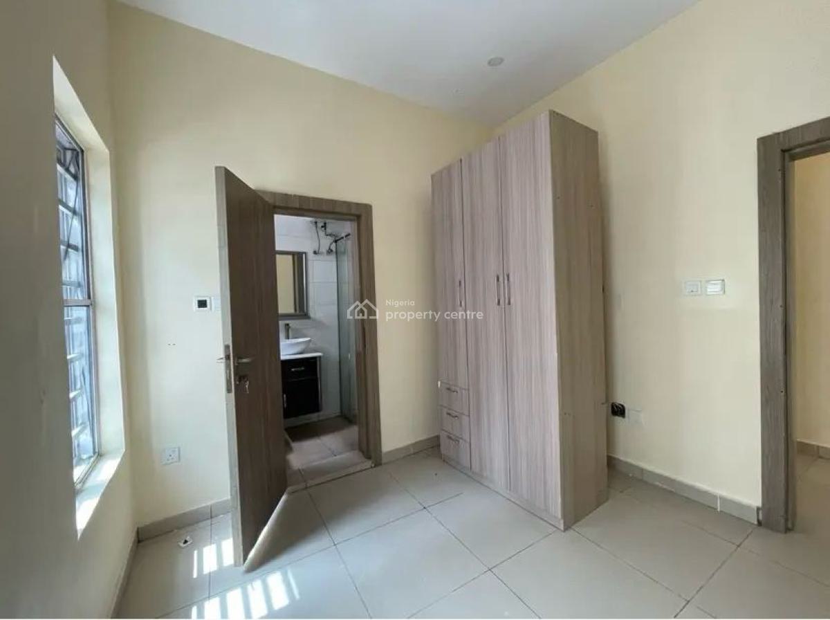 4 Bedroom Semi-detached Duplex in a Self Compound, Chevron, Lekki, Lagos, Semi-detached Duplex for Rent