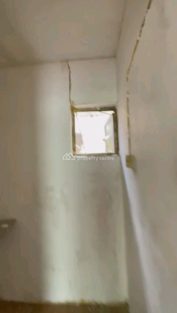 a Relatively New and Decent Room Self Contain, Upstairs, Akoka, Yaba, Lagos, Self Contain (single Rooms) for Rent