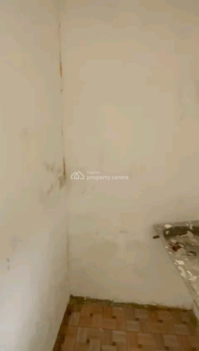 a Relatively New and Decent Room Self Contain, Upstairs, Akoka, Yaba, Lagos, Self Contain (single Rooms) for Rent