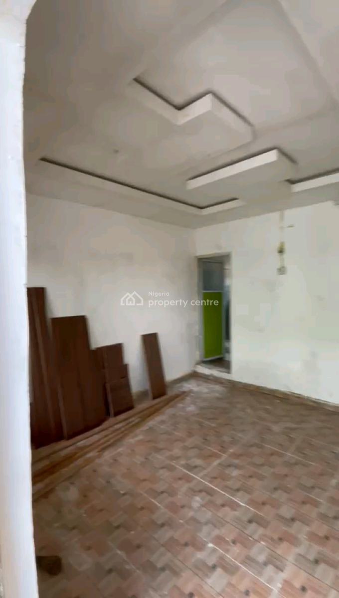 a Relatively New and Decent Room Self Contain, Upstairs, Akoka, Yaba, Lagos, Self Contain (single Rooms) for Rent