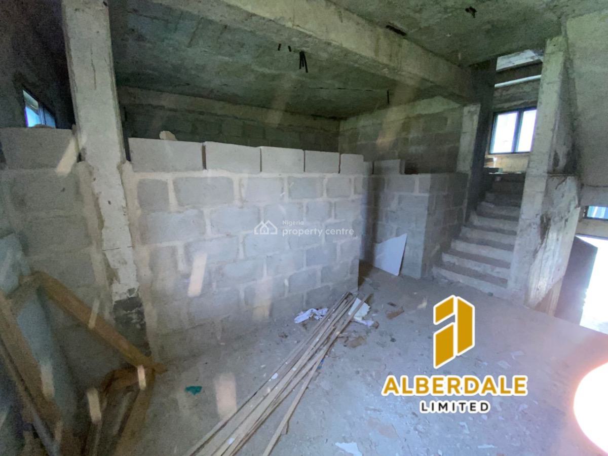 4-bedroom Terrace Duplex, Medina, Gbagada, Lagos, Terraced Duplex for Sale