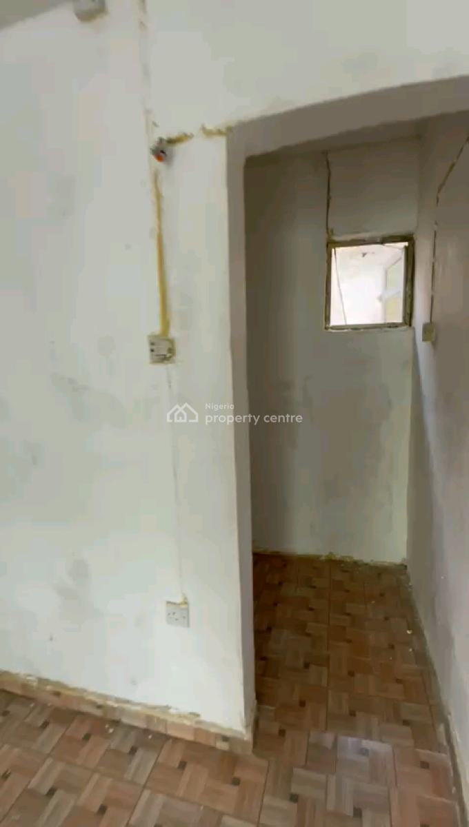 a Relatively New and Decent Room Self Contain, Upstairs, Akoka, Yaba, Lagos, Self Contain (single Rooms) for Rent
