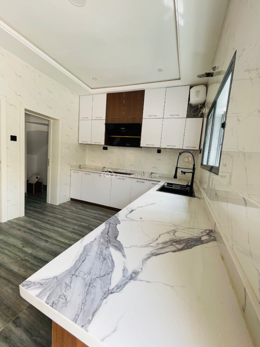 Alluring 4 Bedroom Semi Detached Duplex with Bq, Surulere, Lagos, Semi-detached Duplex for Sale