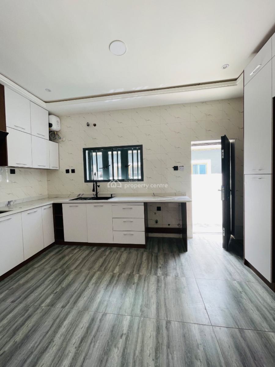 Alluring 4 Bedroom Semi Detached Duplex with Bq, Surulere, Lagos, Semi-detached Duplex for Sale