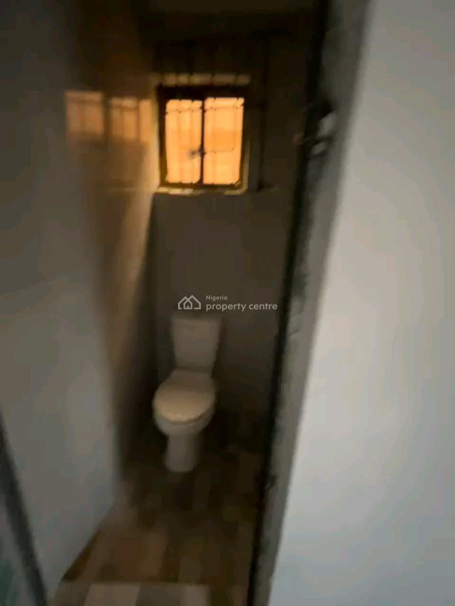 Room Self Contain, Off Ilaje Road, Bariga, Shomolu, Lagos, Self Contain (single Rooms) for Rent