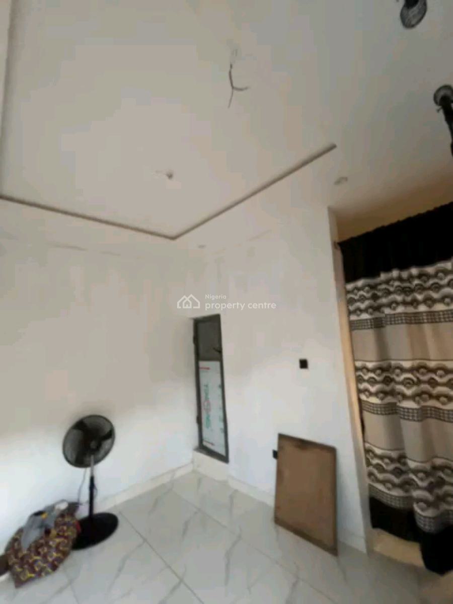 Room Self Contain, Off Ilaje Road, Bariga, Shomolu, Lagos, Self Contain (single Rooms) for Rent