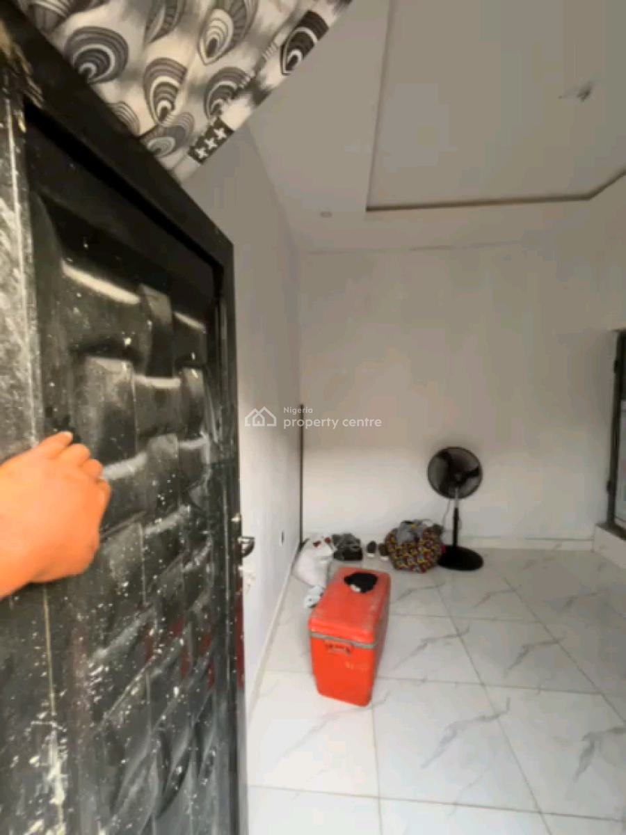 Room Self Contain, Off Ilaje Road, Bariga, Shomolu, Lagos, Self Contain (single Rooms) for Rent