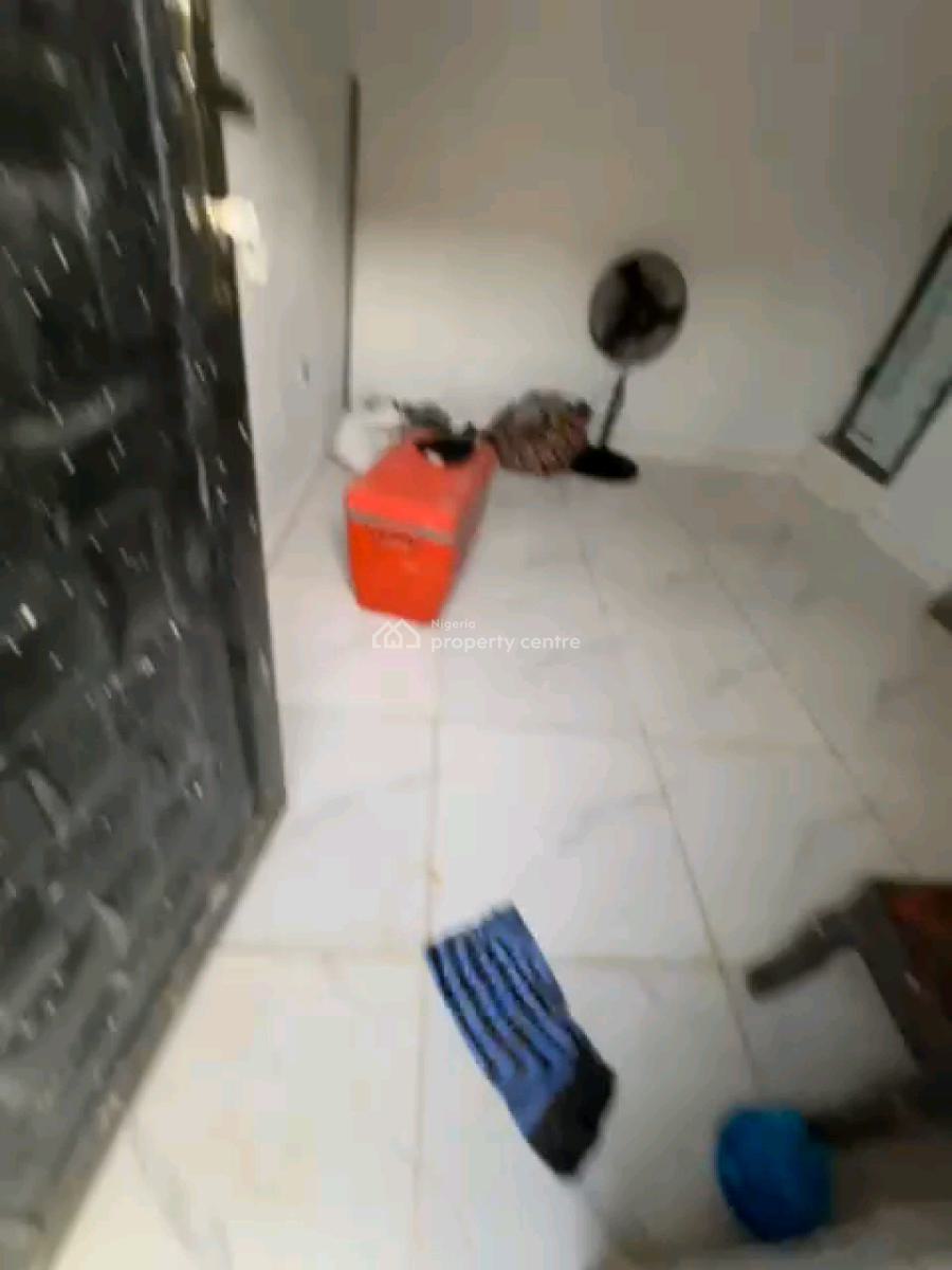 Room Self Contain, Off Ilaje Road, Bariga, Shomolu, Lagos, Self Contain (single Rooms) for Rent